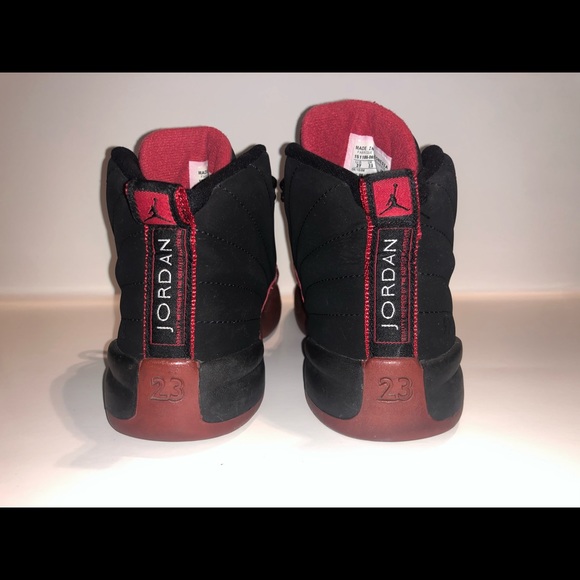 Nike air Jordan 12 flu game 2009 size 3y - Picture 3 of 8